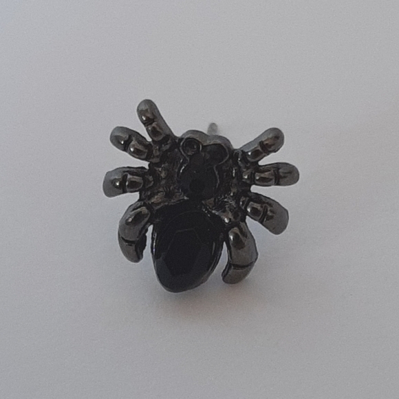 Halloween Costumes Jewelry - Six Creepy & Spooky Enamel Post & Dangle Earrings - Picture 15 of 16